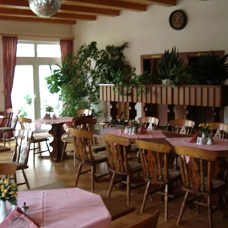 Am Rheinsberger Schlosspark 3*