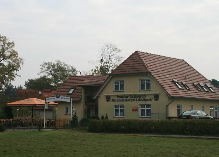 Am Rheinsberger Schlosspark